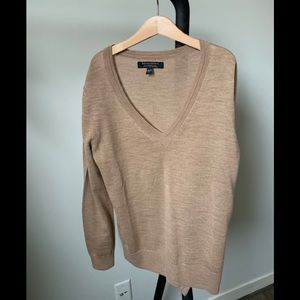 New vneck Banana republic